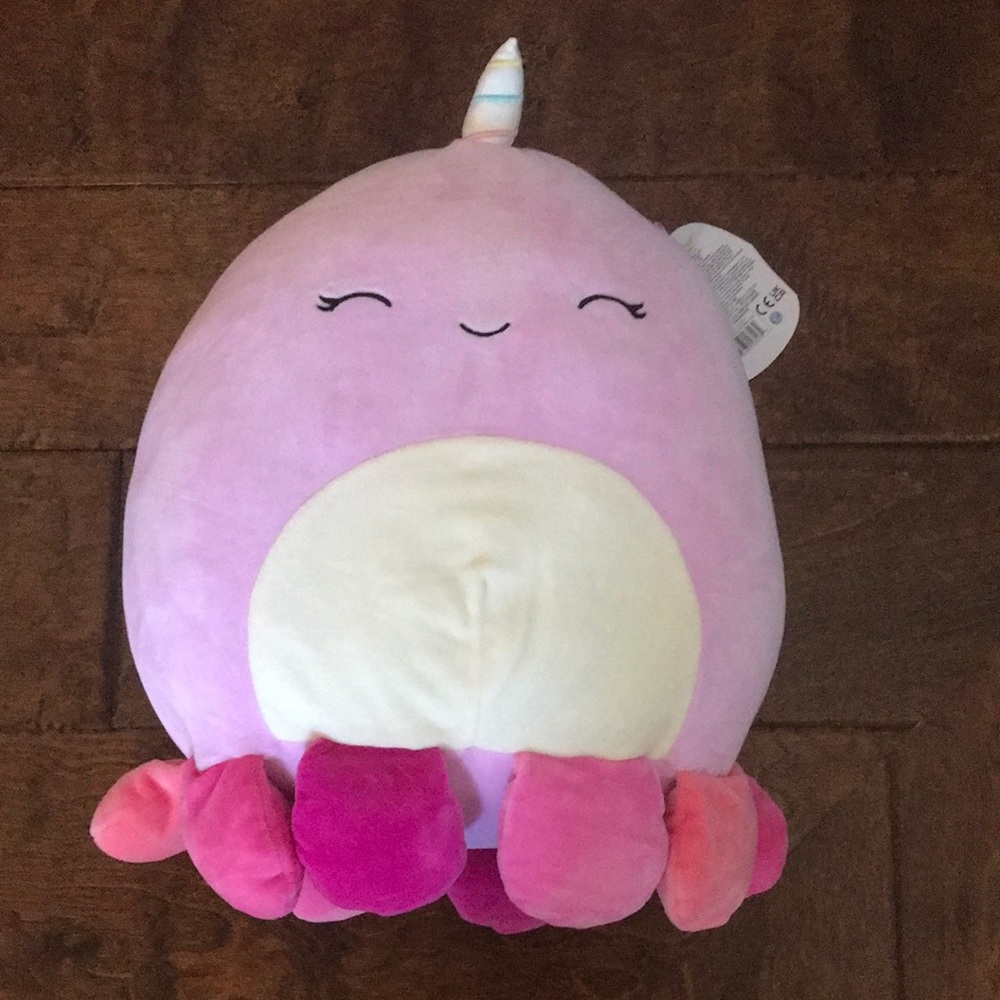 Squishmallow 12 inch still has tags. Good condition!